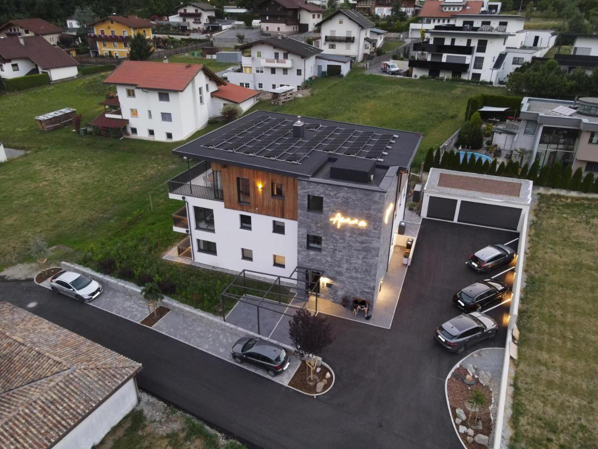 Aenna Apart Prutz Exterior photo