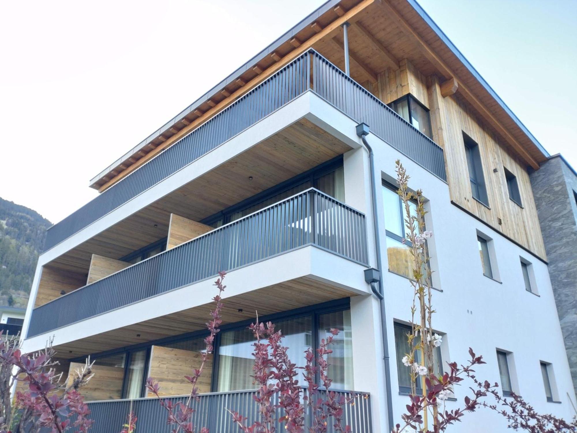 Aenna Apart Prutz Exterior photo
